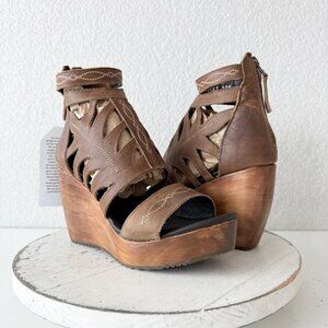 Lane Becca Leather Wedge Sandals Womens 8 Desert Clay Western Cutout Wooden Heel
